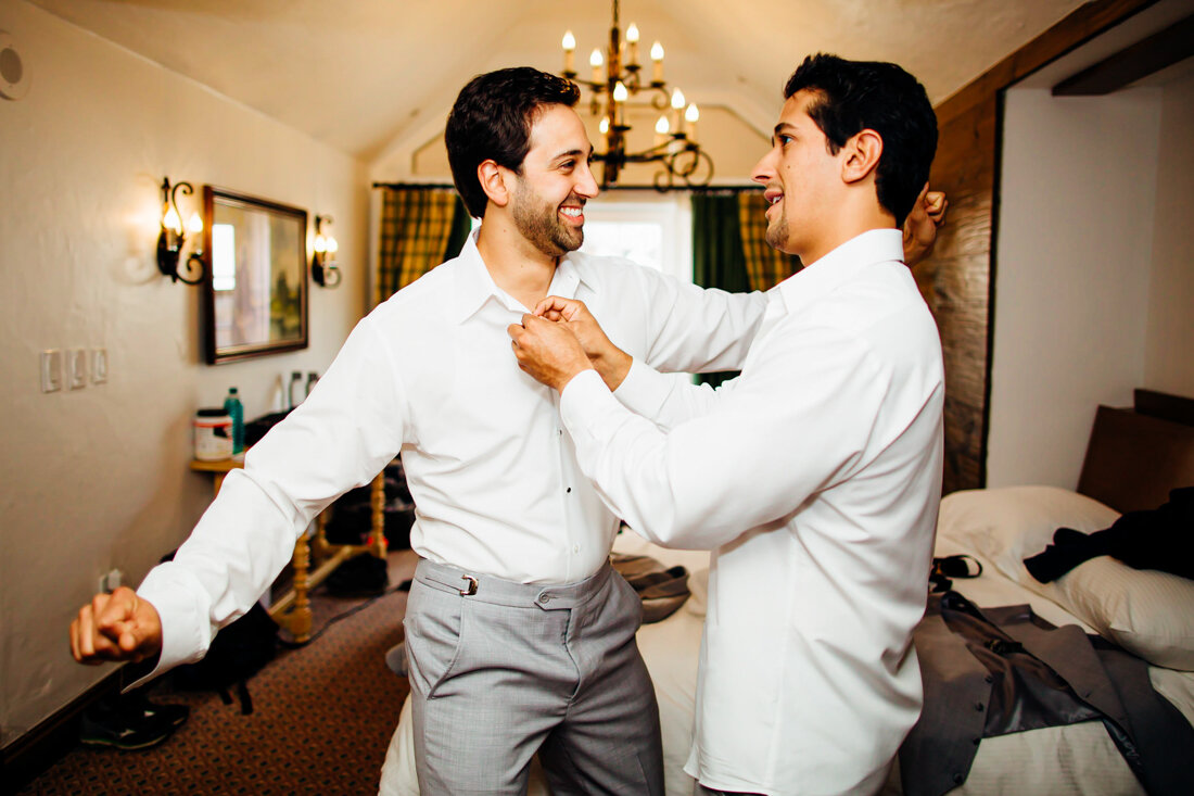 Getting_Ready_Denver_Wedding_Photographer -14.jpg