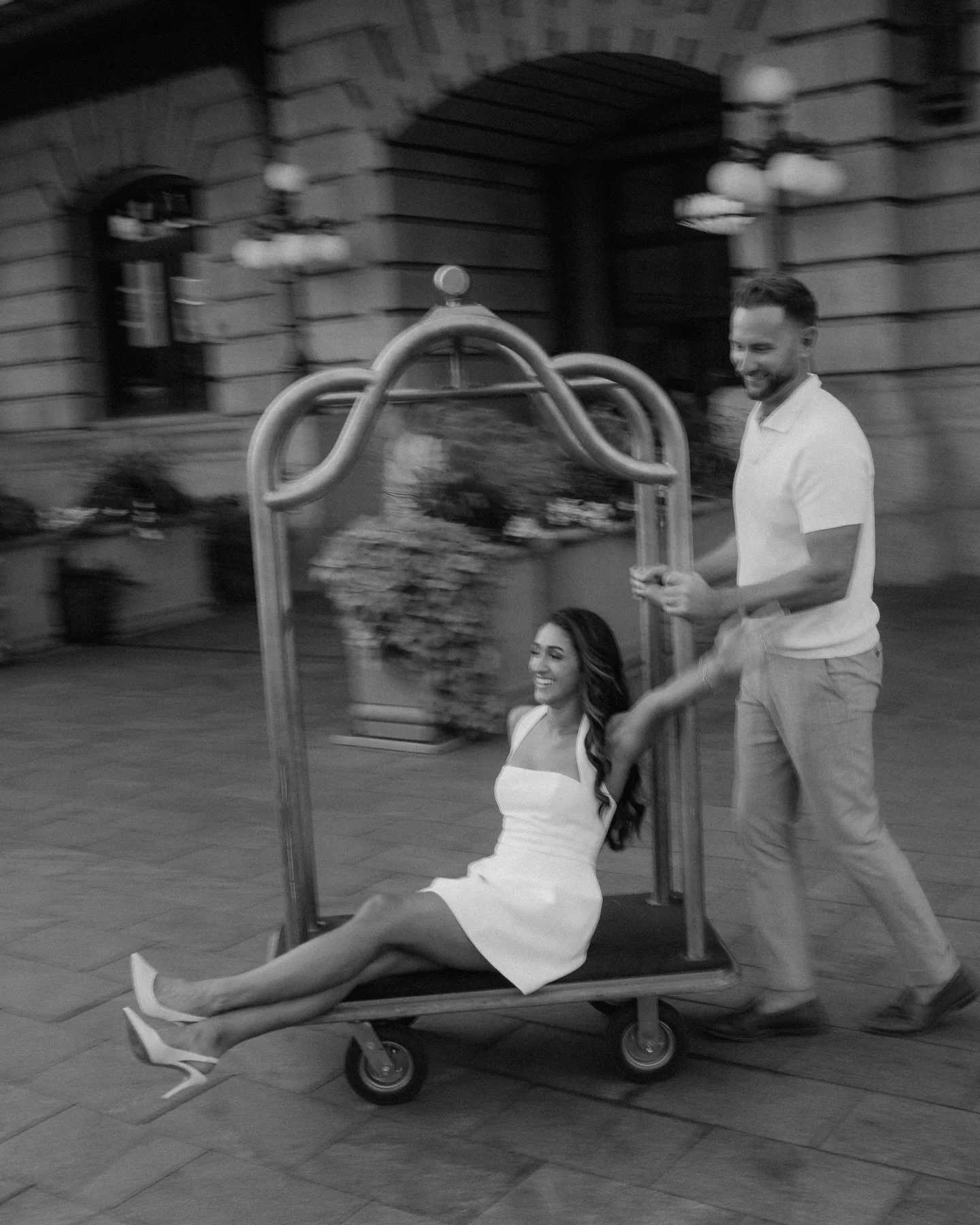 I met these two last year through a new group of friends (I was so honored to capture them!) this is *part one* of their Denver engagement session and it was so fun to hang out in a sexy bar @bedlampub and roam around Union Station. I want more urban