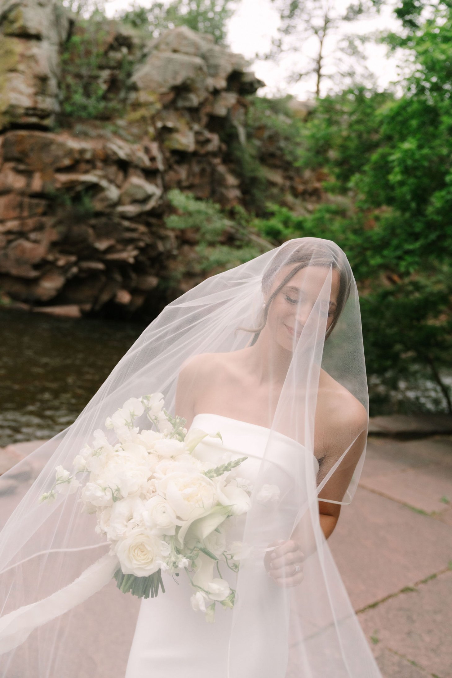 Lyons River Bend Wedding.jpg
