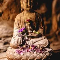 buddha altar.jpg