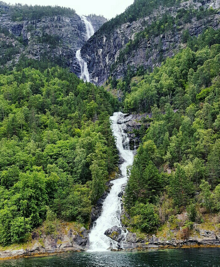 Waterfalls all the way 