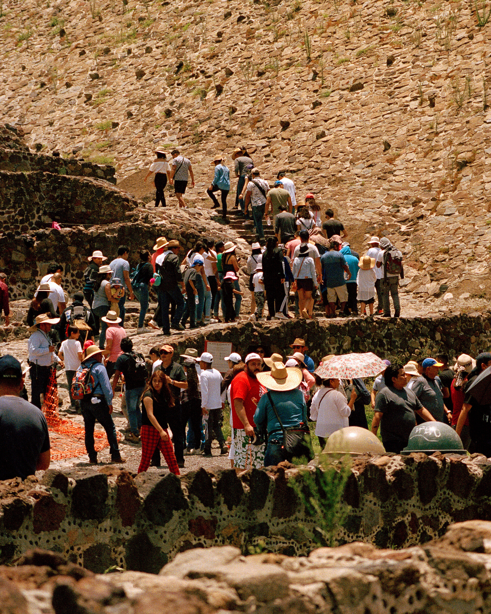 Teotihuacan-Pyramids-019.jpg