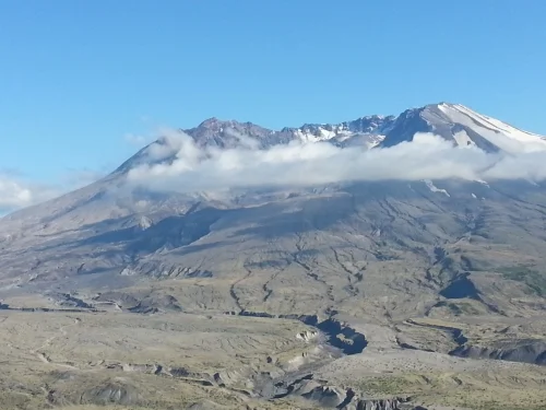 You can imagine the once-upon-a-time peak fitting atop Mt. St. Helens.