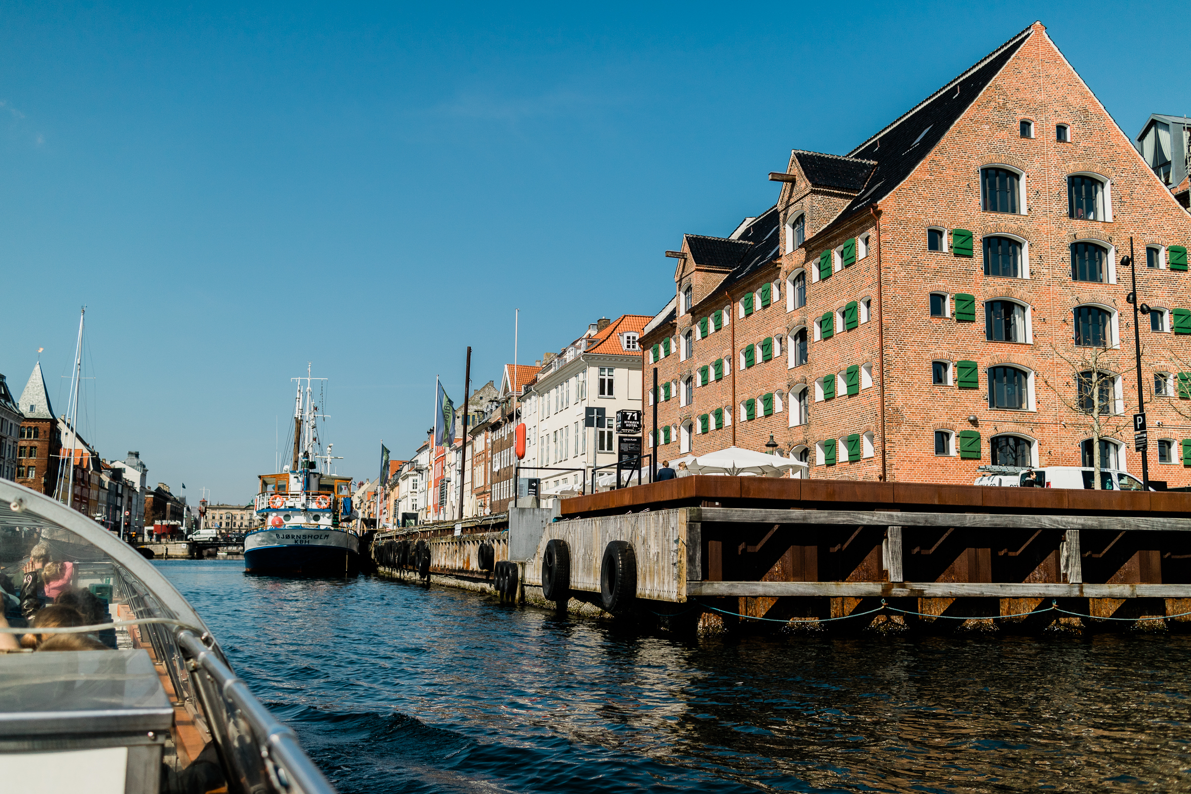  We are now getting into the part of the blog post where I was losing my marbles at how stunning this little harbour was. Welcome to the neighbourhood of Nyhavn!! 