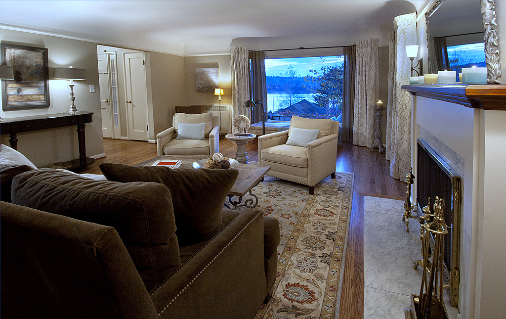 Living Room With a View of the Lake