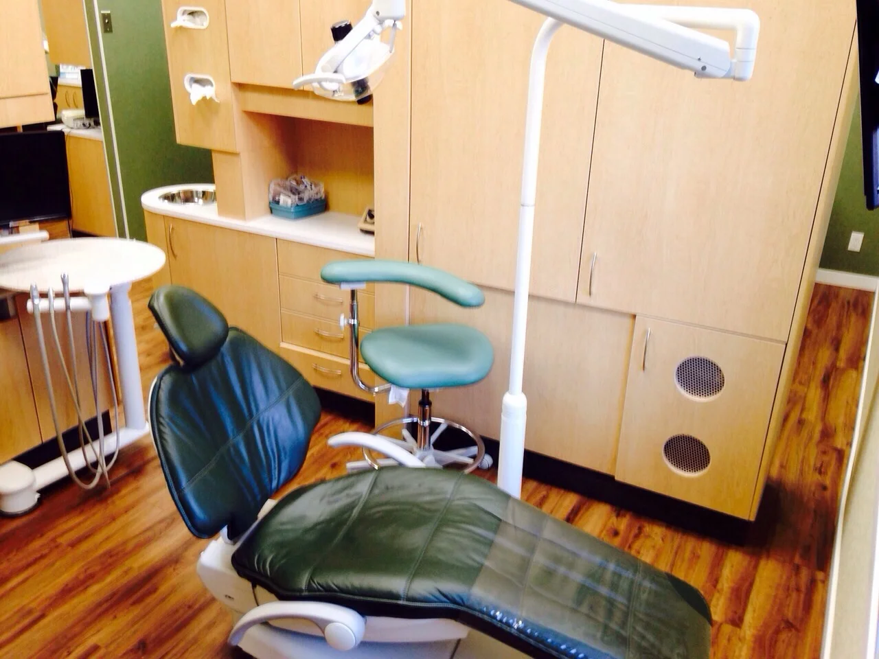 Gallery — Dr. Agnes Chan Dr. Andrew Lee Dr. Kirsten Lee