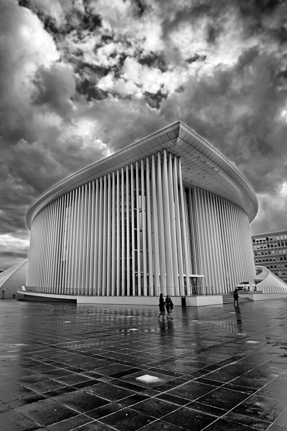 Cityscape Photographer in Luxembourg | Catalin Burlacu Photography | www.ishootcolors.com | Black and White