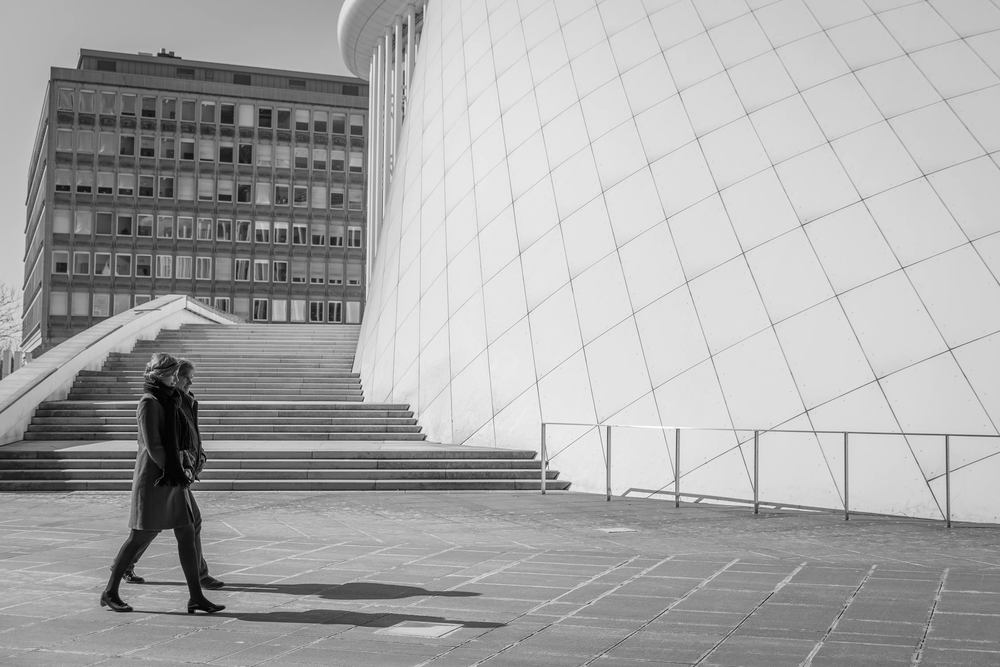 Street Photographer in Luxembourg | Catalin Burlacu Photography | www.ishootcolors.com | Black and White