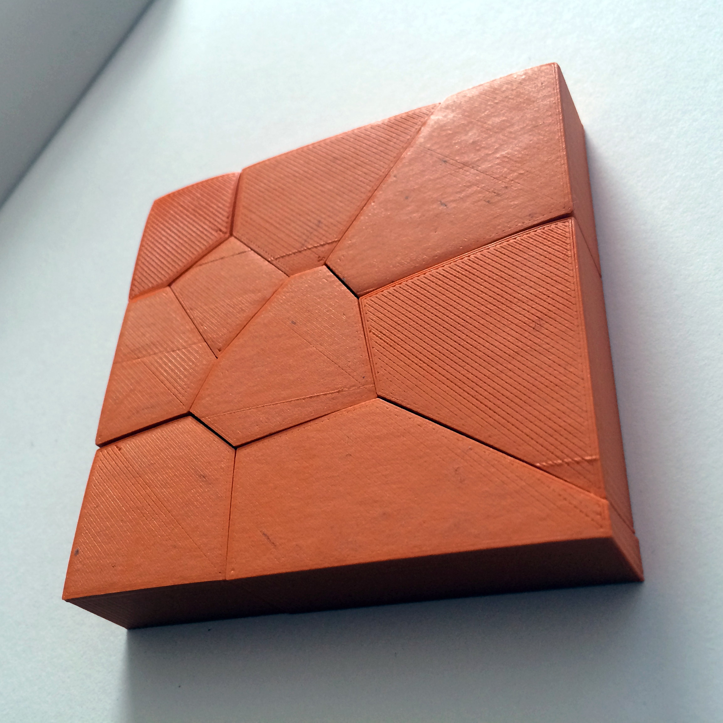 Generative-3D-Voronoi-Puzzle-Openframeworks-Form-by-Code2.png