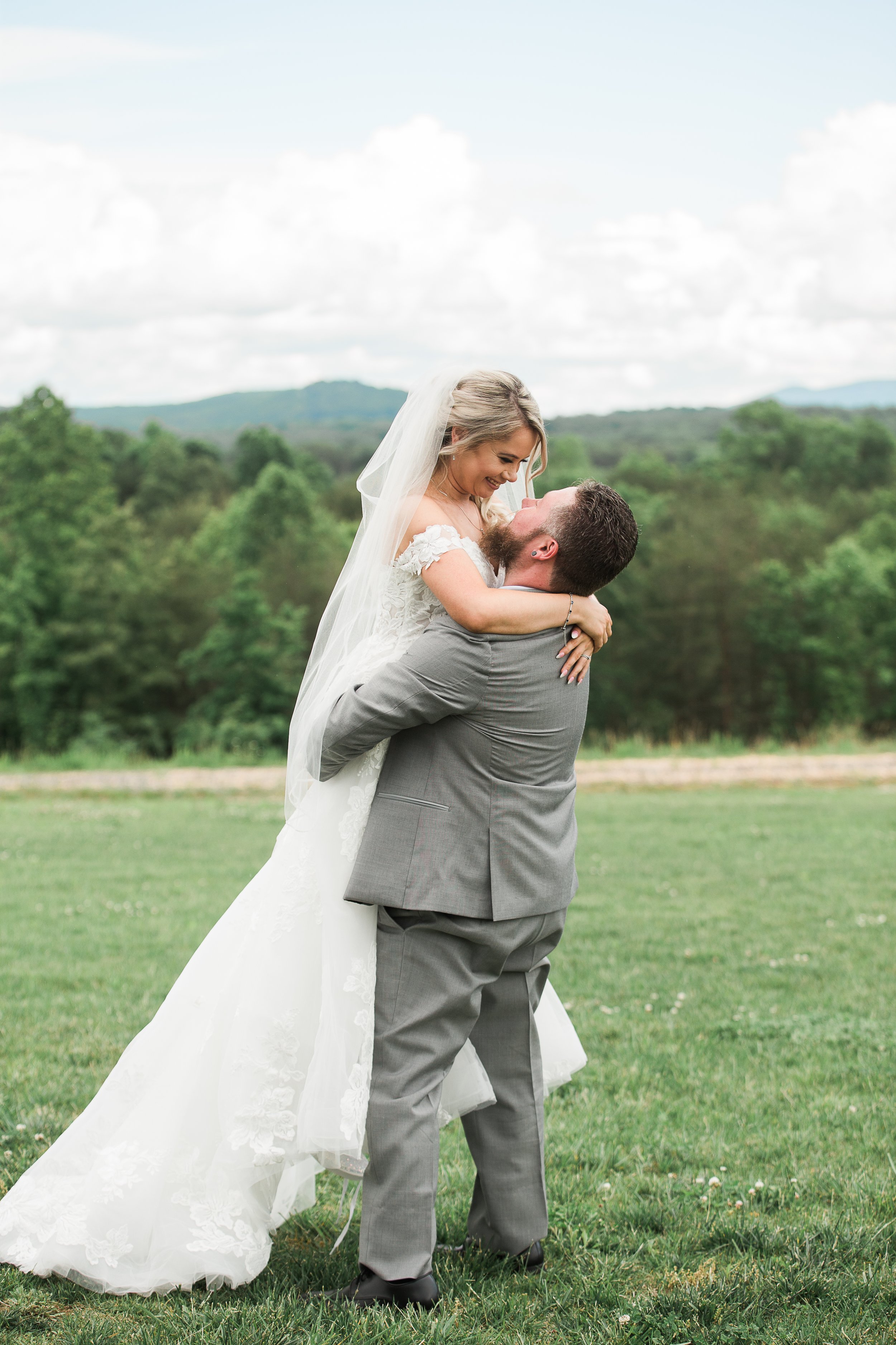 Shelly and Brad post ceremony (109 of 164).jpg