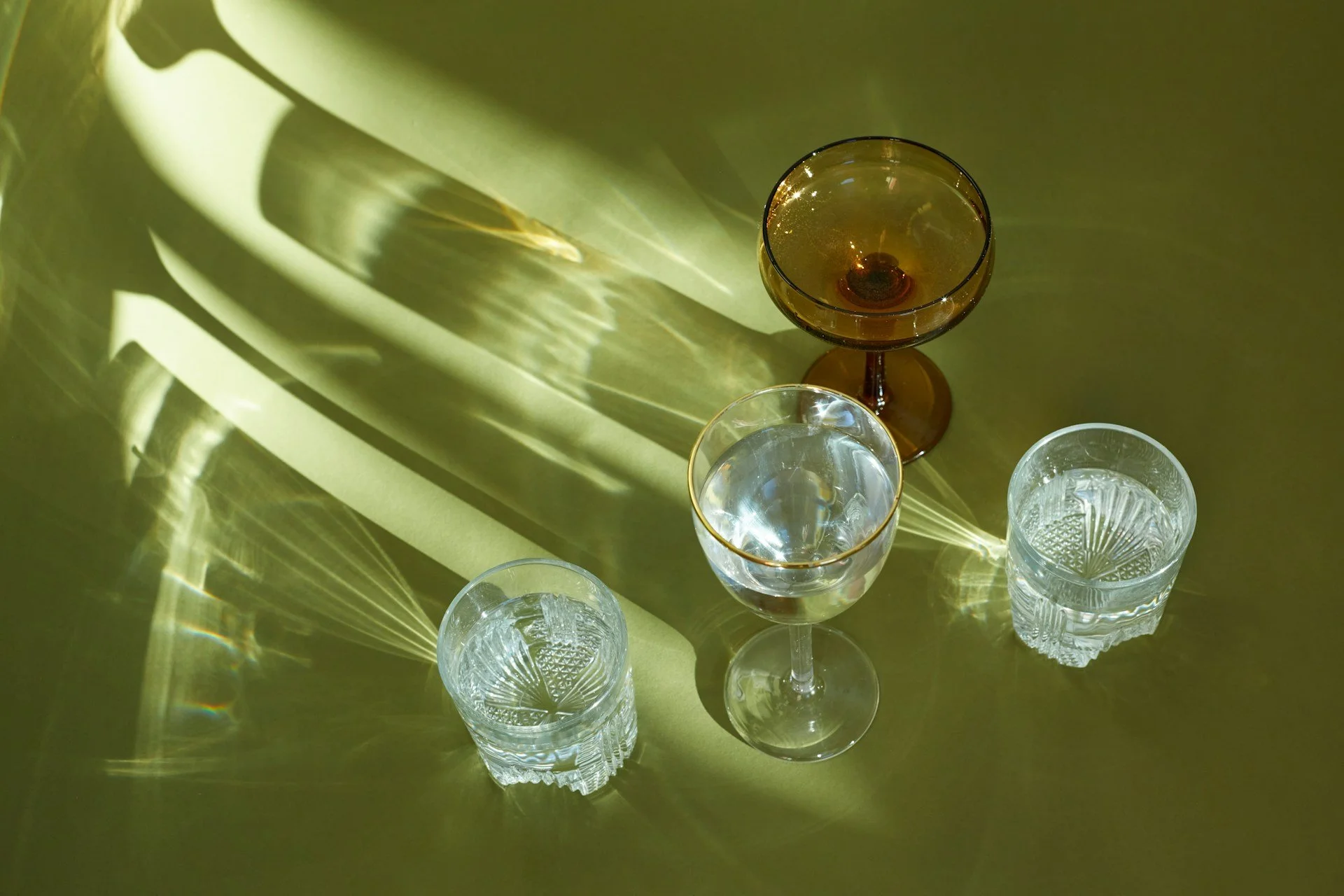 How Customized Glass Tells a Story Without Saying a Word