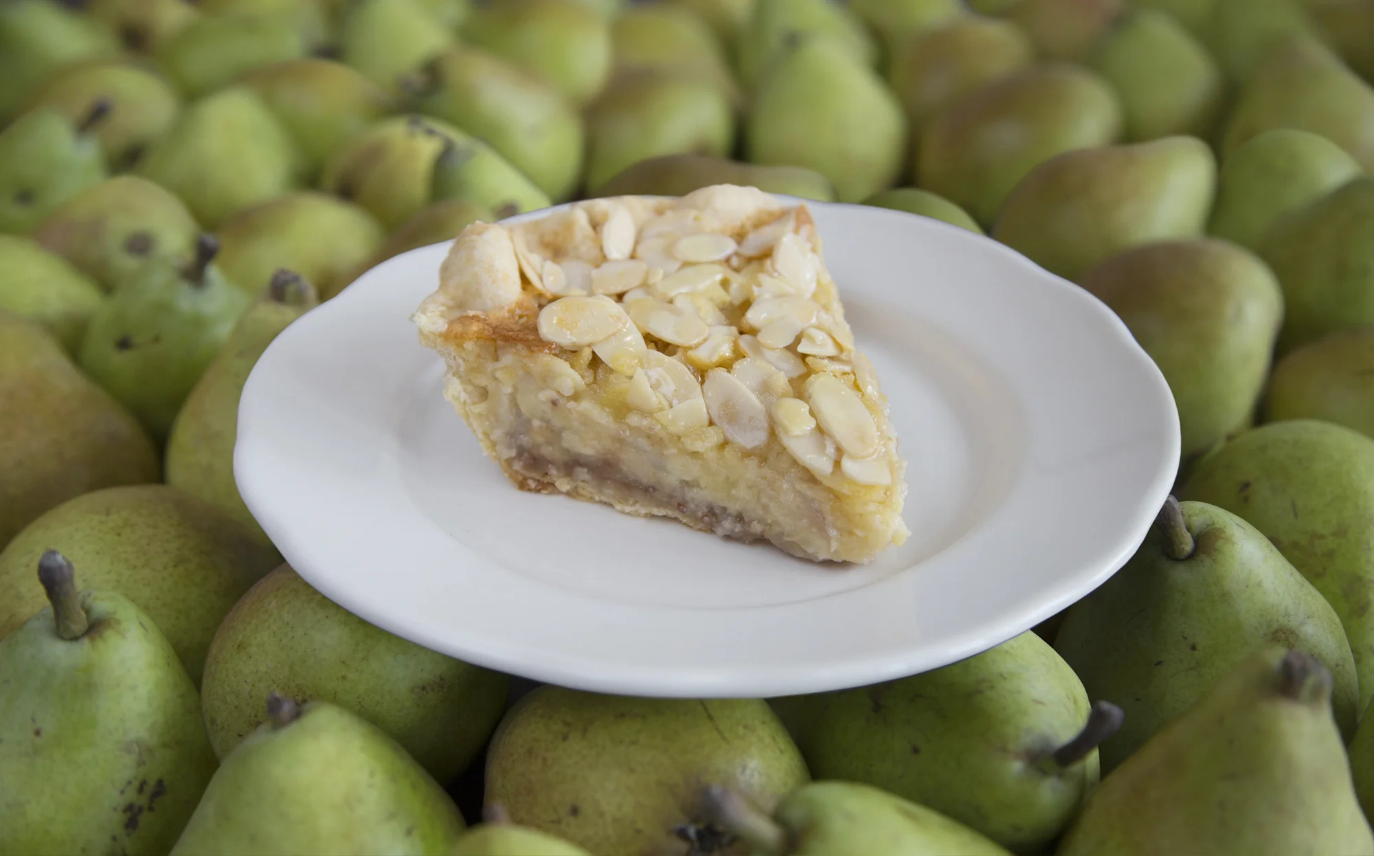0001_pear_almond__assembeled.jpg