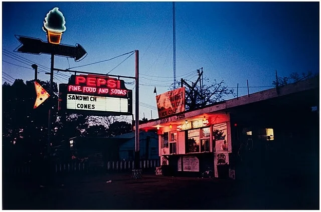 artwork_images_911_775256_william-eggleston.jpg
