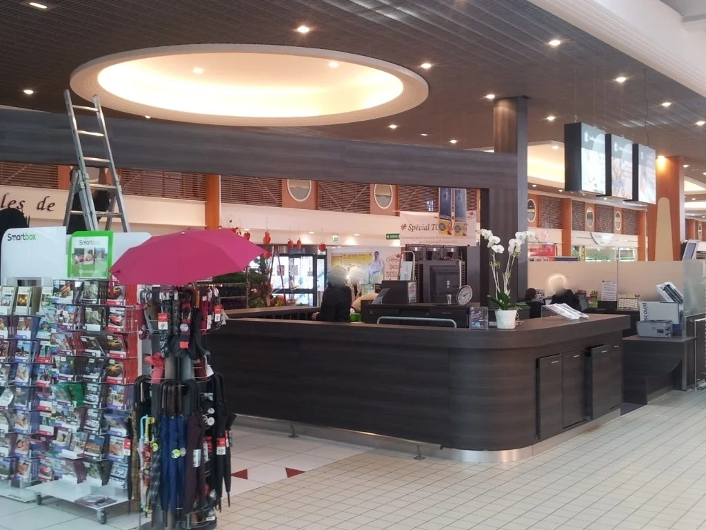 Comptoir accueil supermarché Moselle