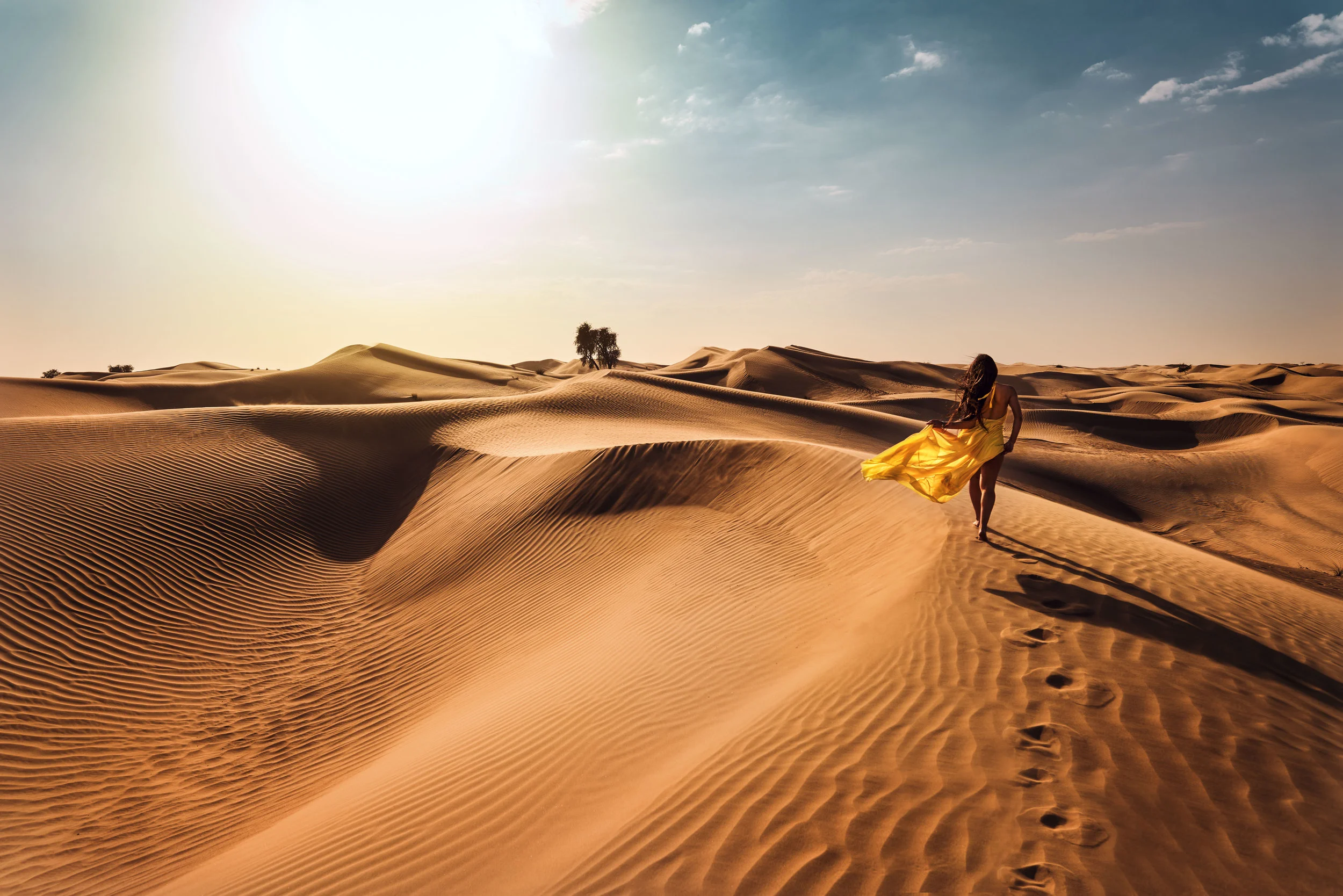 girl-sand-walk-wide.jpg