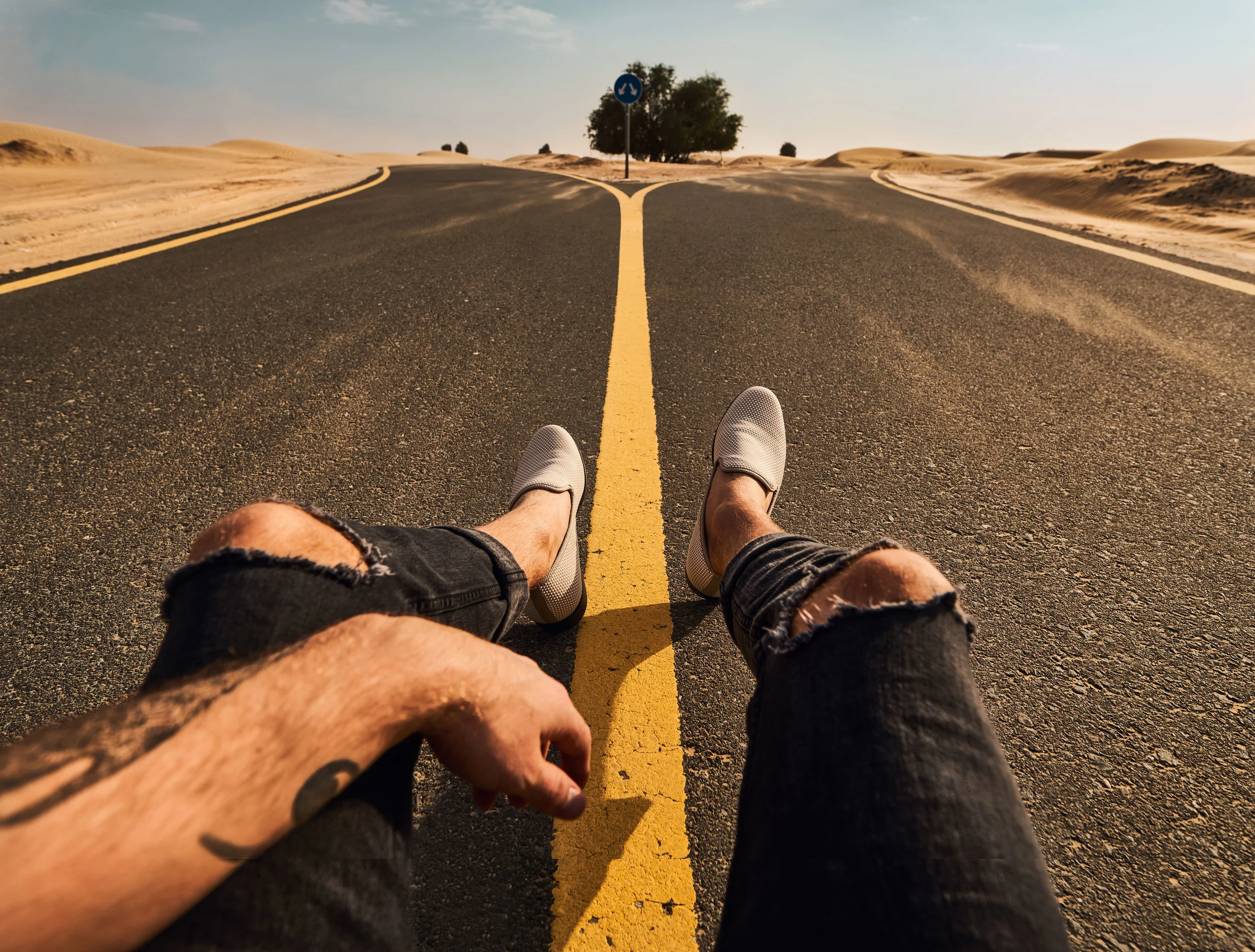 road-D&D-sit-desert.jpg