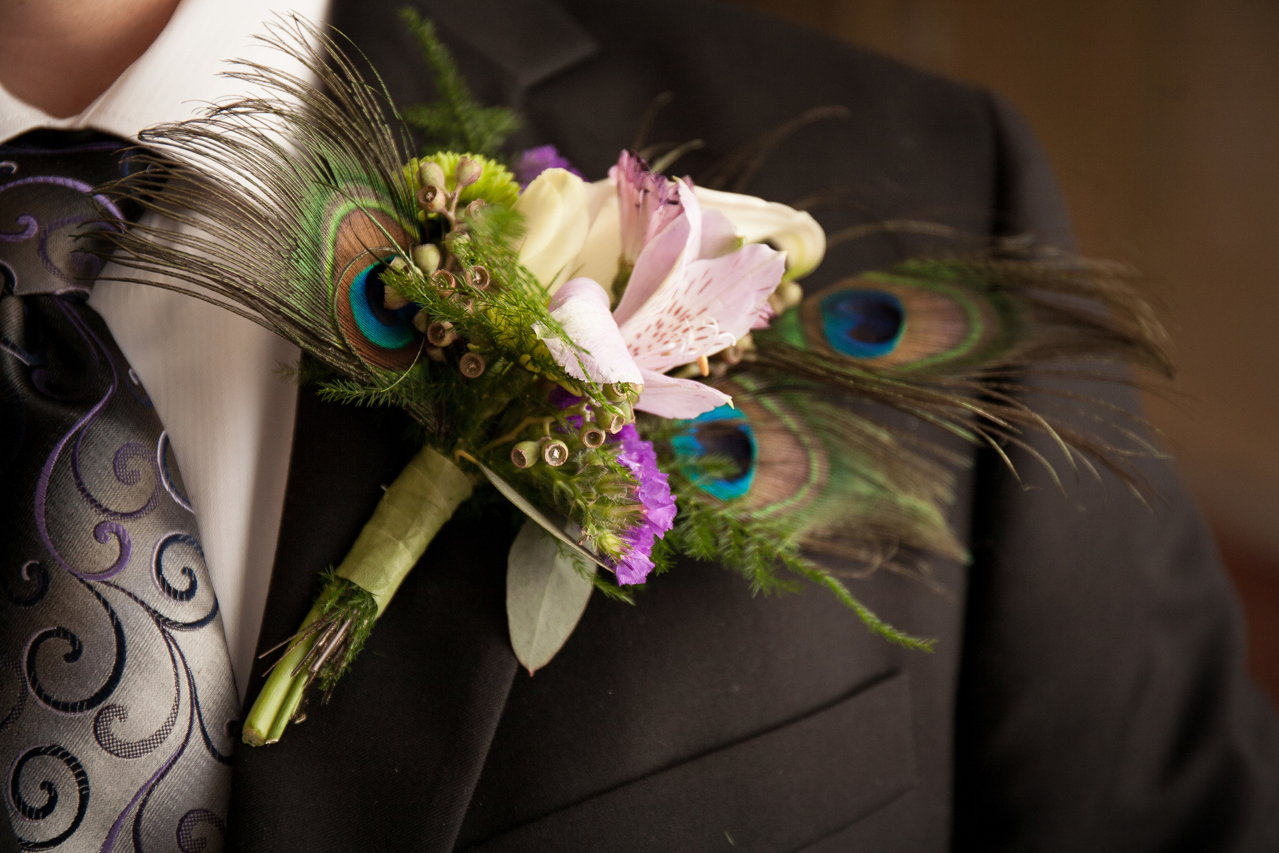 The Kyle House Fincastle Virginia Wedding Photographer Bent-Lee Carr Boutonnière on the groom