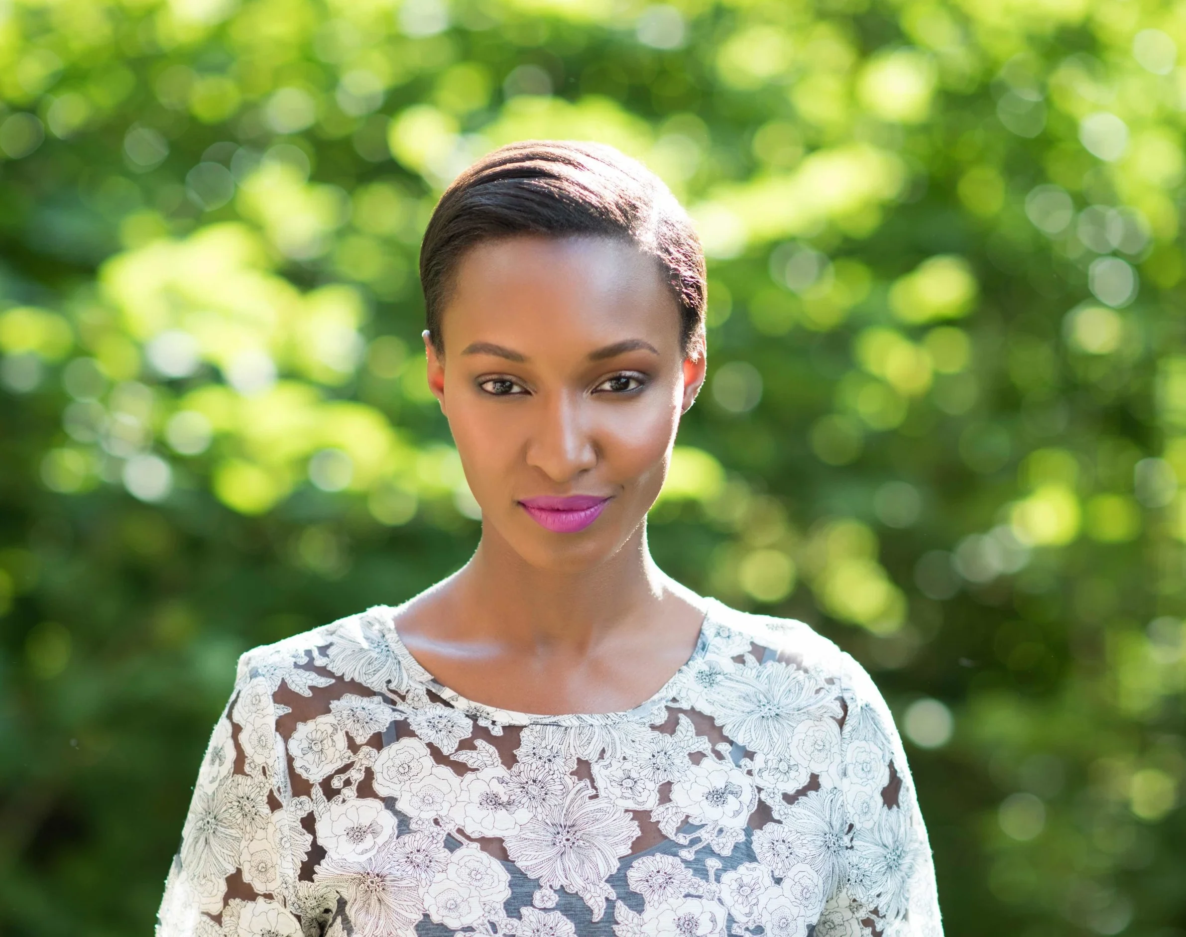 Yomi+headshot+JT+crop+LR.jpg