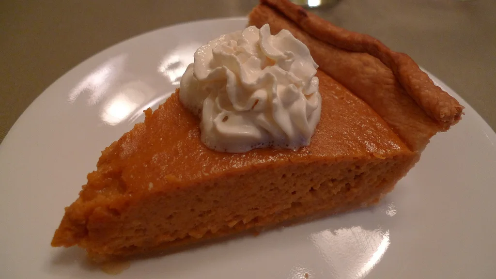 How to Defeat Holiday Weight Gain (While Still Enjoying Pumpkin Pie!)