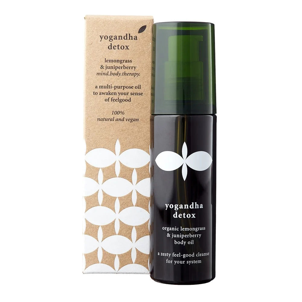 2. Detox oil bottle and box.jpg