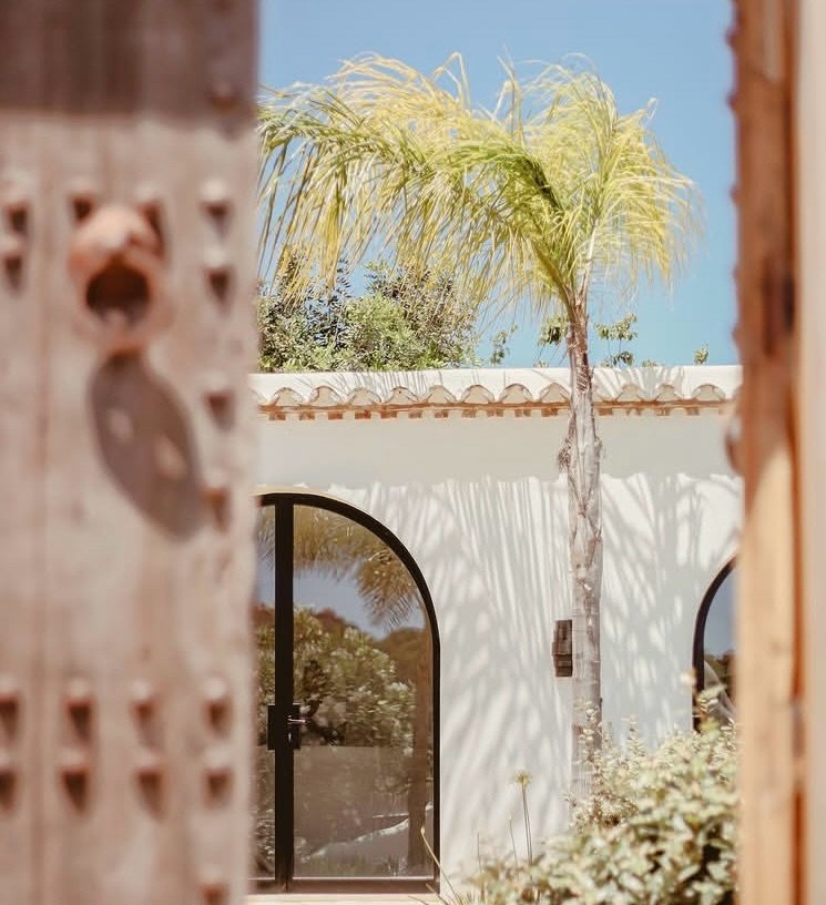 The LUXE Retreat 🇪🇸 2026 ☀️ LAST CHANCE TO BOOK! ☀️ 

This is it folks&hellip; that dream destination. 
A place to return to yourself. 
To land softly. 

This is the sign you&rsquo;ve been waiting for. 🪧 

Don&rsquo;t over-think it, just say &lsqu