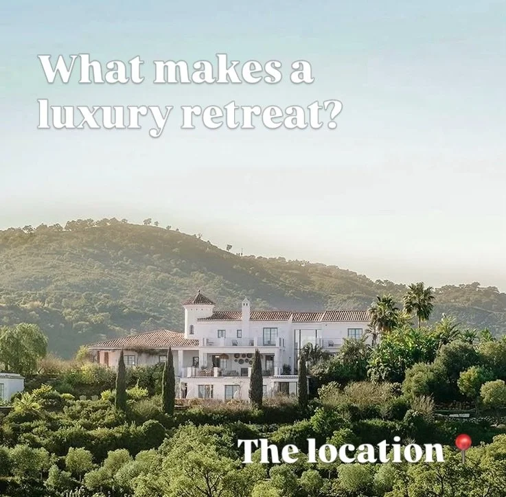 The LUXE Retreat 🇪🇸 THE LOCATION📍 

What makes a Luxury Yoga Retreat? 🤔 
The location 📍

If you want to feel far away, but to know that amenities are within easy reach, this will be the perfect retreat for you!

Nestled between the mountains and