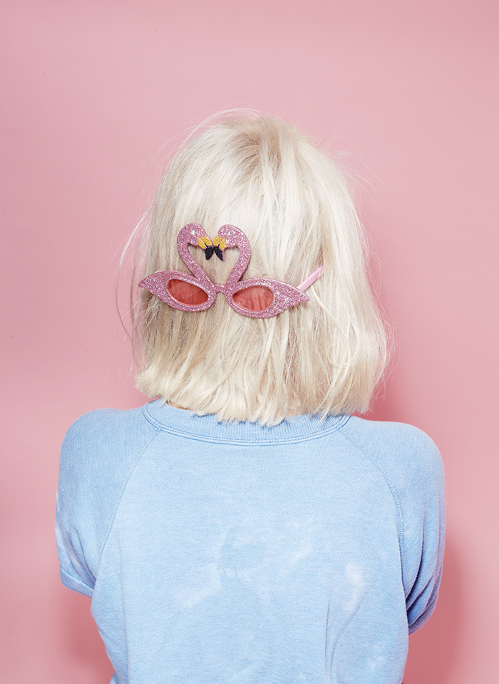 jenwithflamingo1.jpg