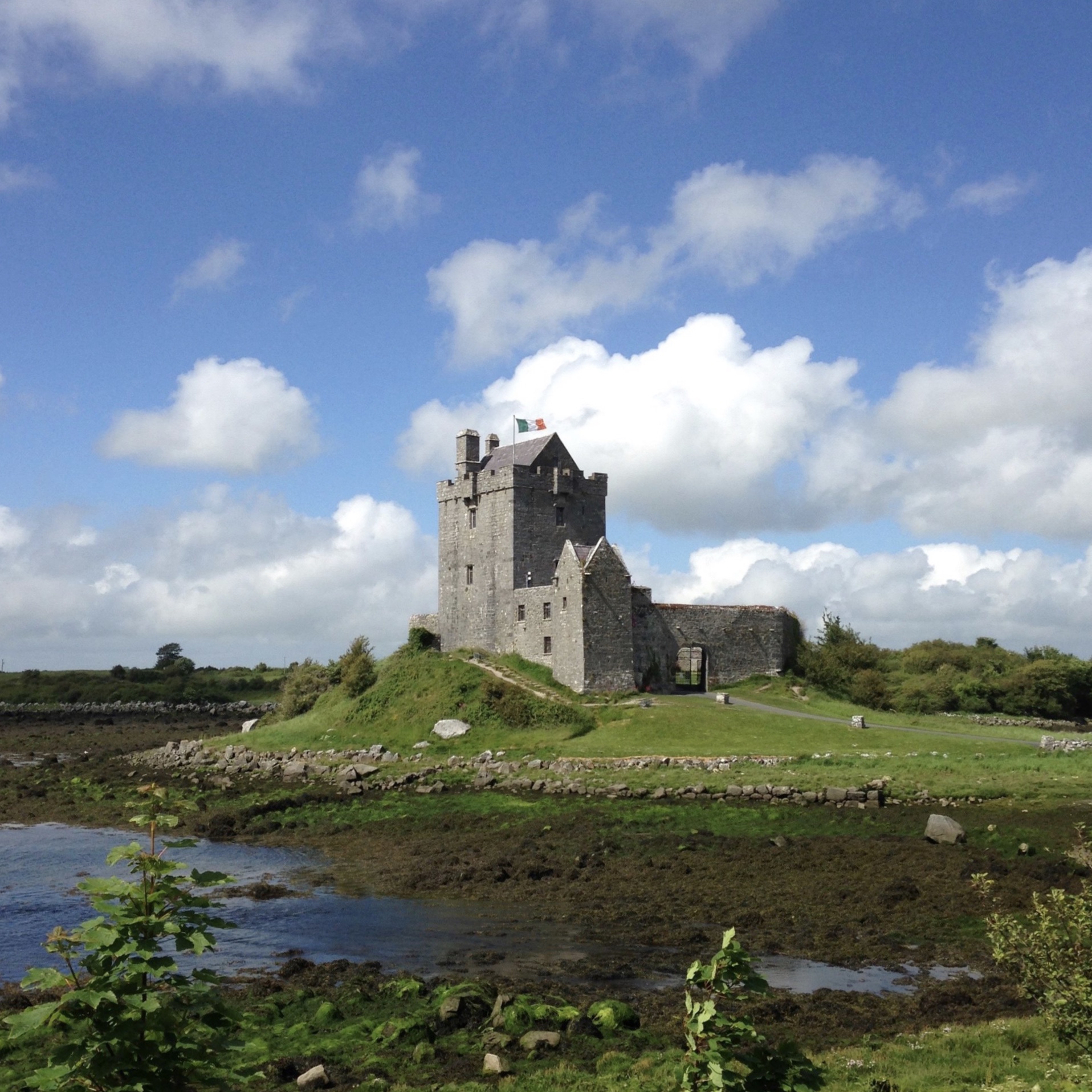 dunguaire castle