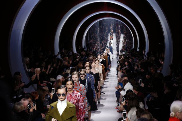 Dior FW16 show