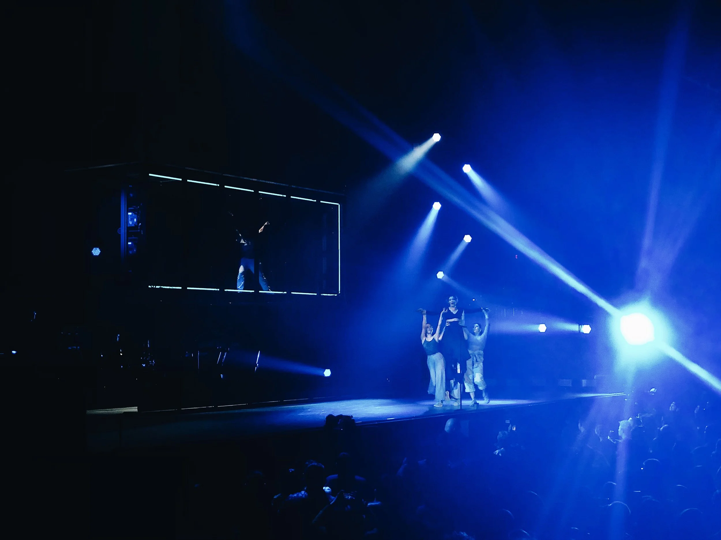 review: melodrama world tour