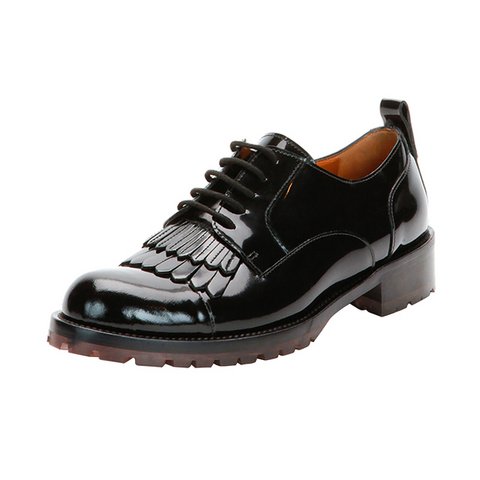 Valentino Bağcıklı Oxford Modeli Ayakkabı $995 bergdorfgoodman.com 