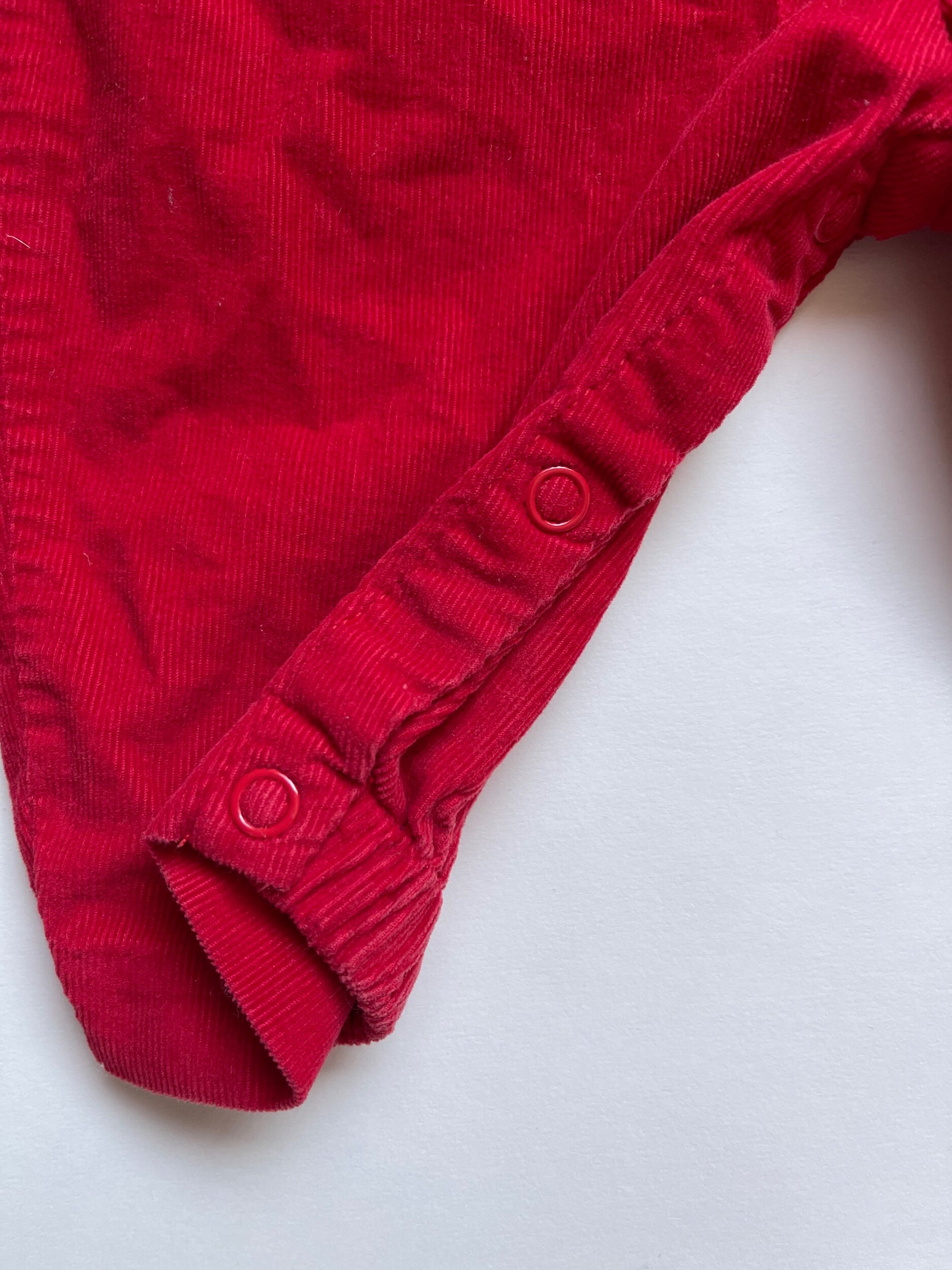 BBB5DFB3-001E-43C7-913F-C825A6647D2B