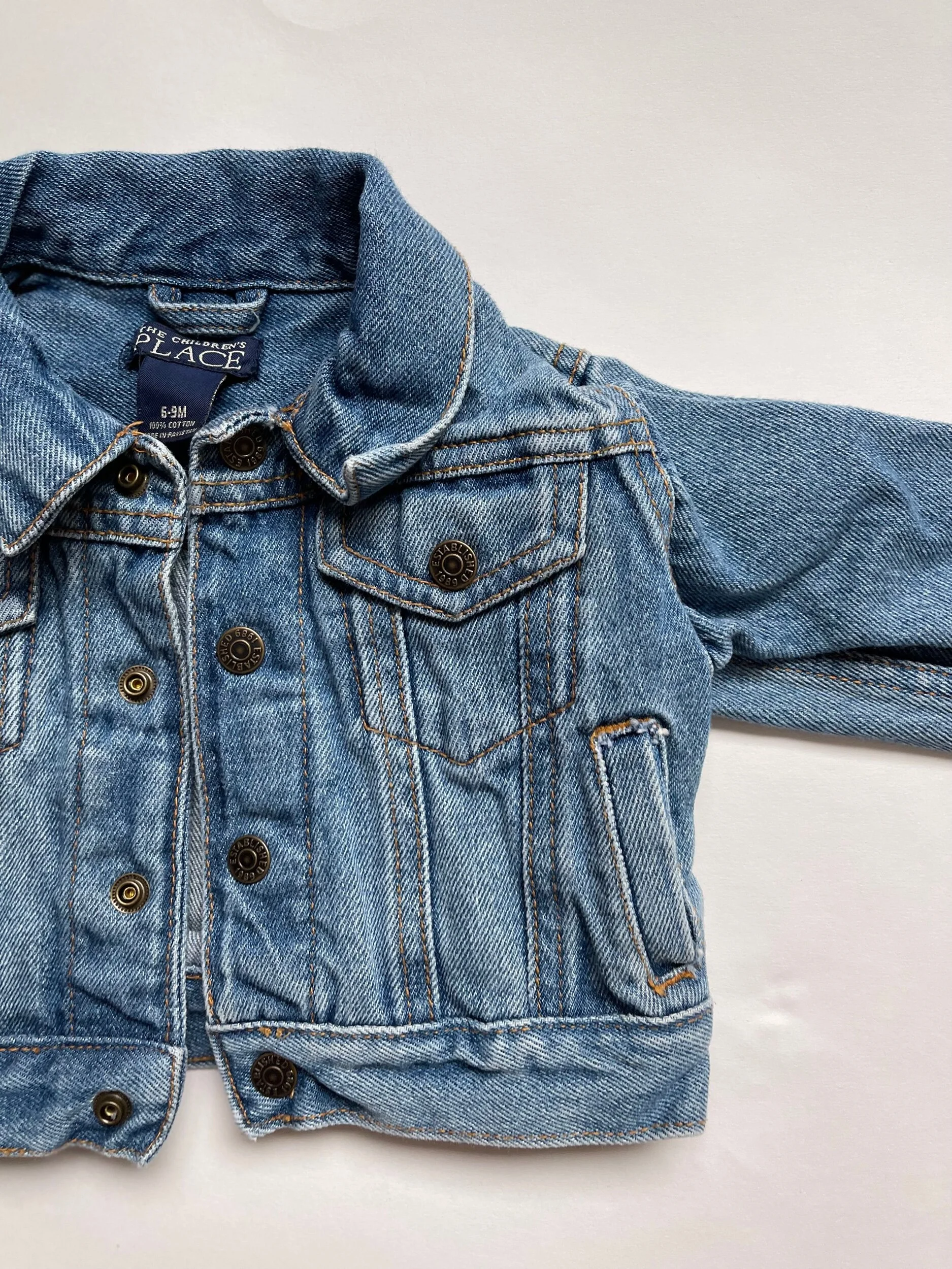 C5683C8E-722C-4D97-ABAD-28F7A82D8F07