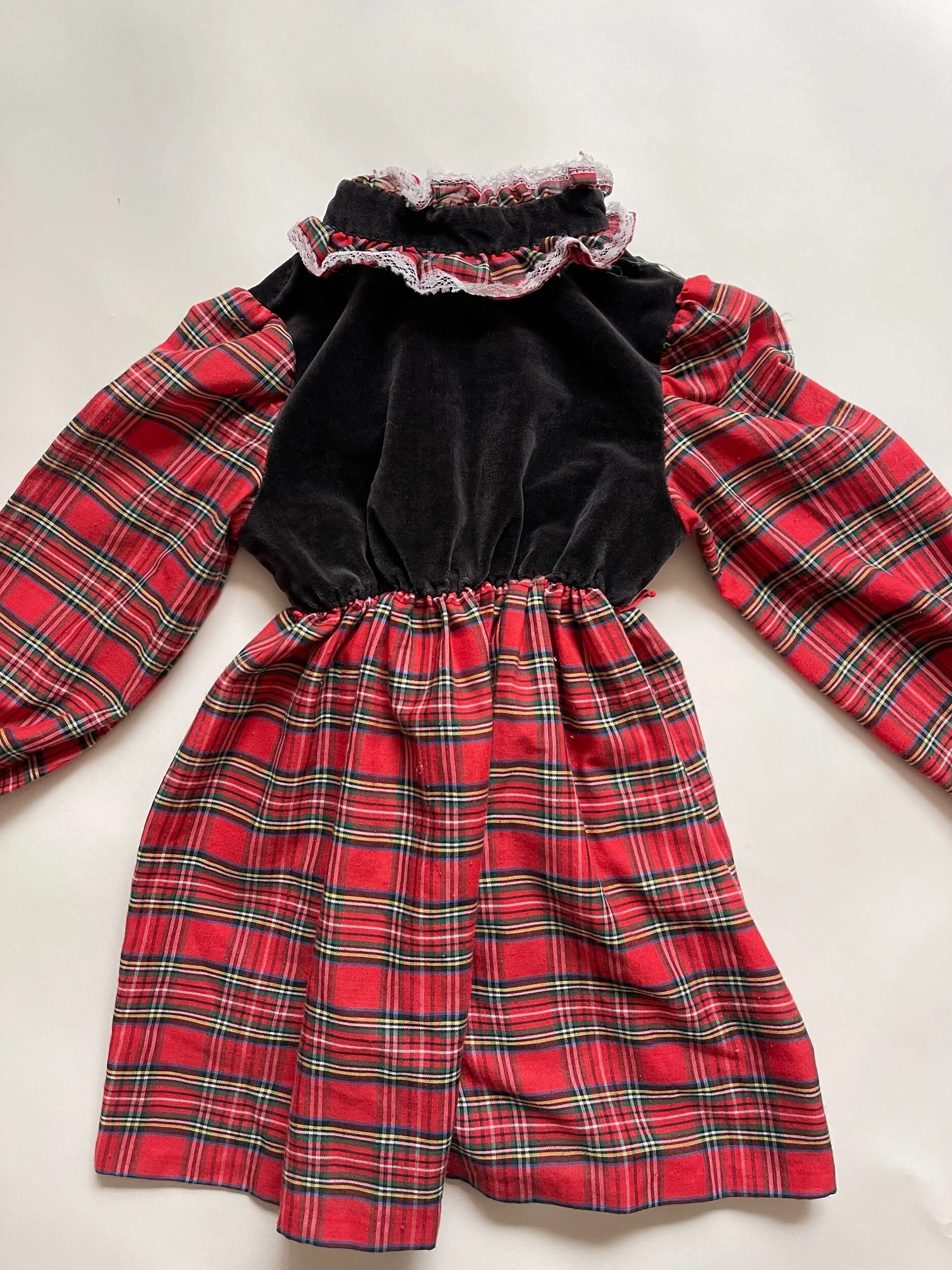 0B05D89C-3F66-4DAE-BA2C-40380F4499AB