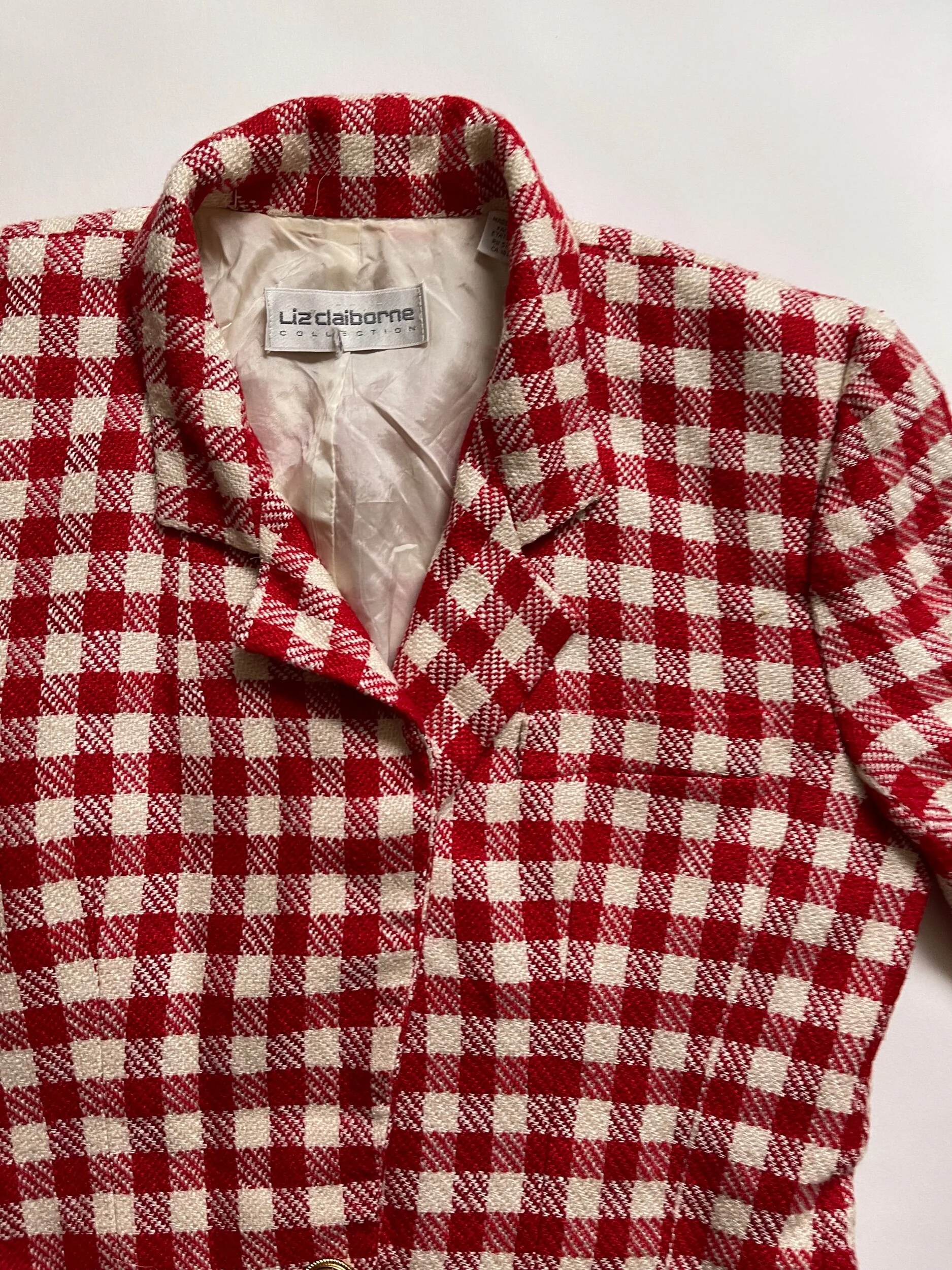 2EDB511D-E859-4F30-AC4F-93613CF5DA53