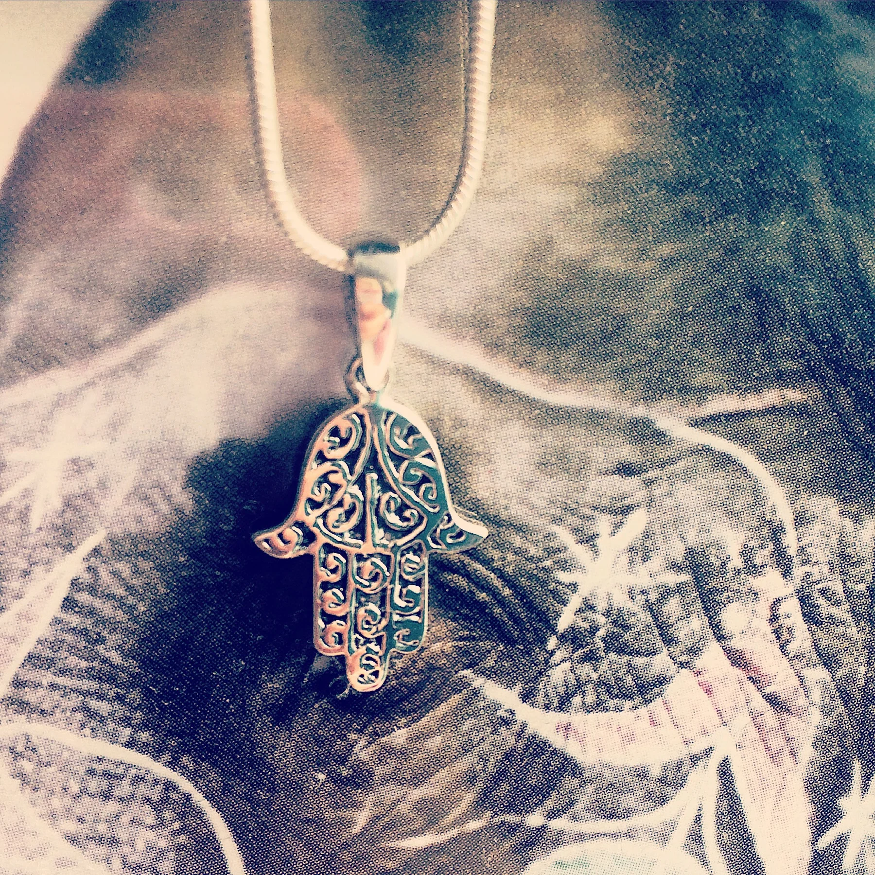 925 Sterling Silver Mini Hamsa Pendant