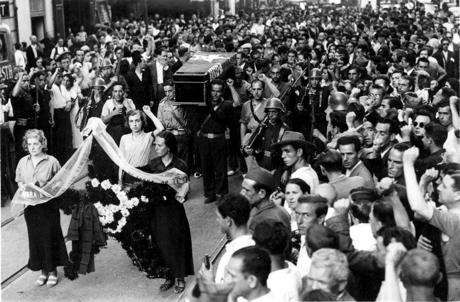 Funeral procession of pro-Republican militiaman José Suárez González, Valencia, 1936