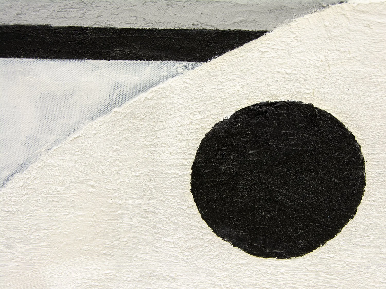Starry Night IV, black and white oil paint, impasto medium and marble dust on canvas, 120x90 cm (detail). The Starry Night series is executed in an entirely monochrome (black and white) palette, with heavy oil impasto, rough textures and a strong geo