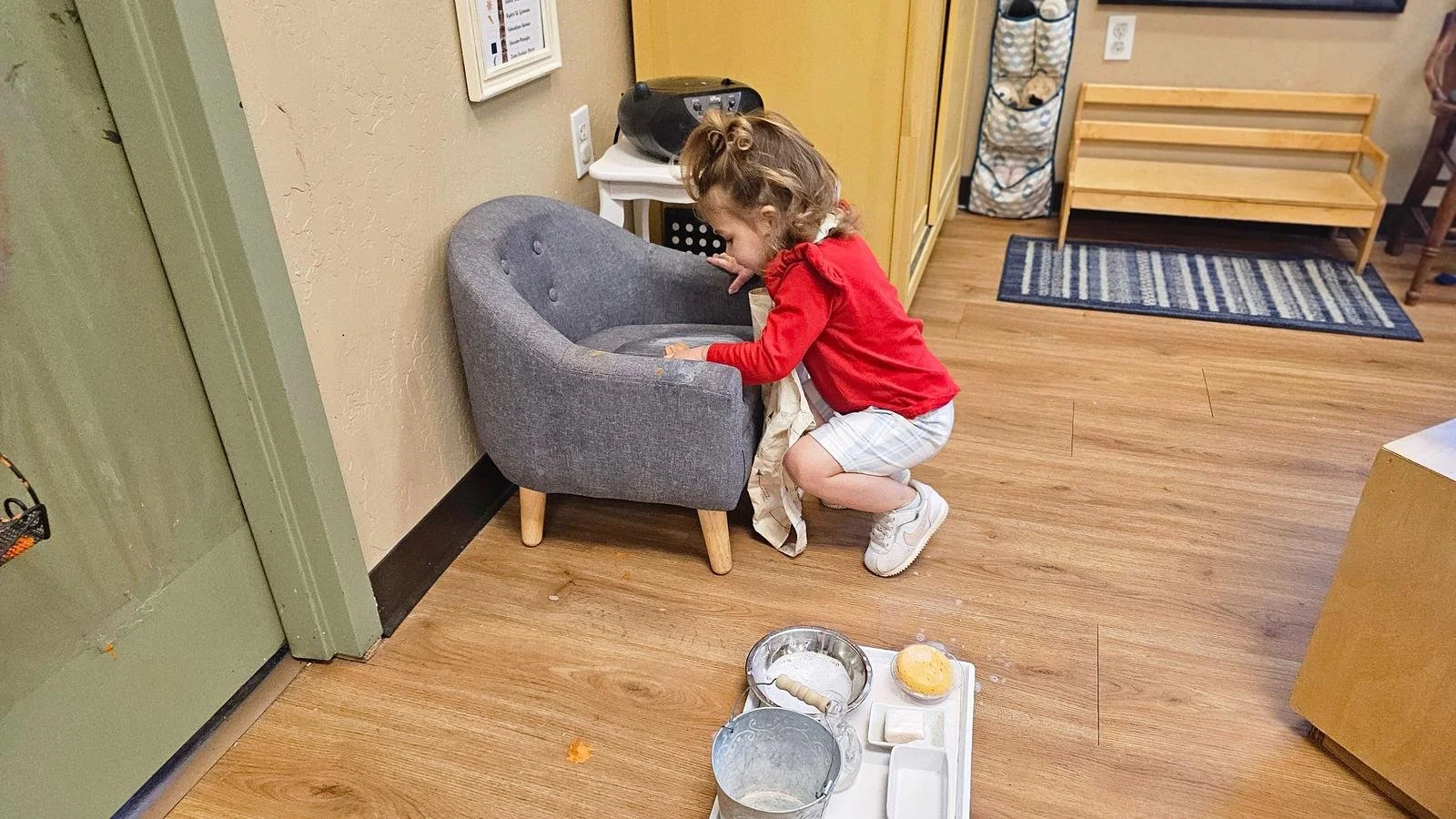 Ryder scrubbing armchair.jpg