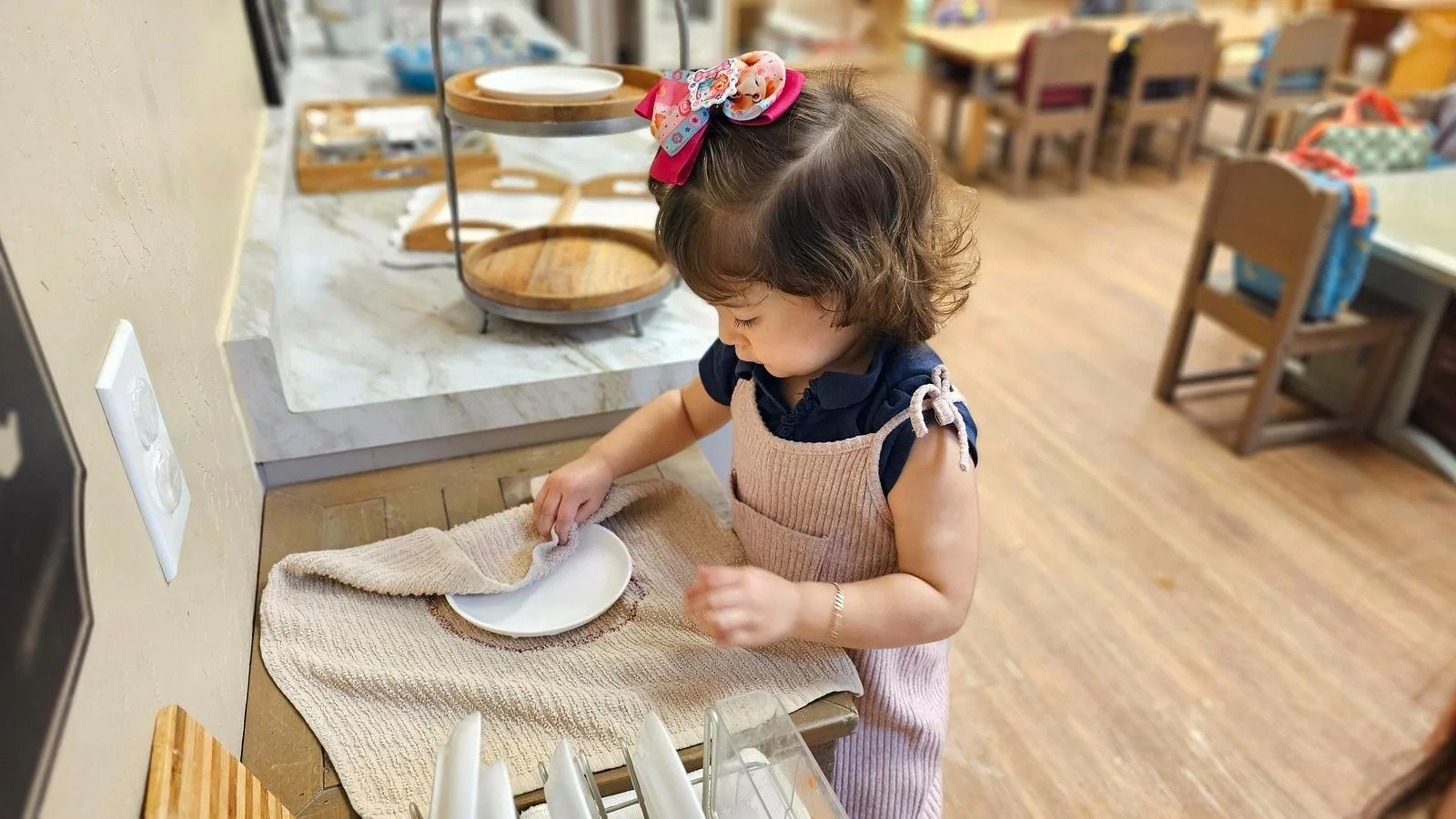 Alana drying plates.jpg