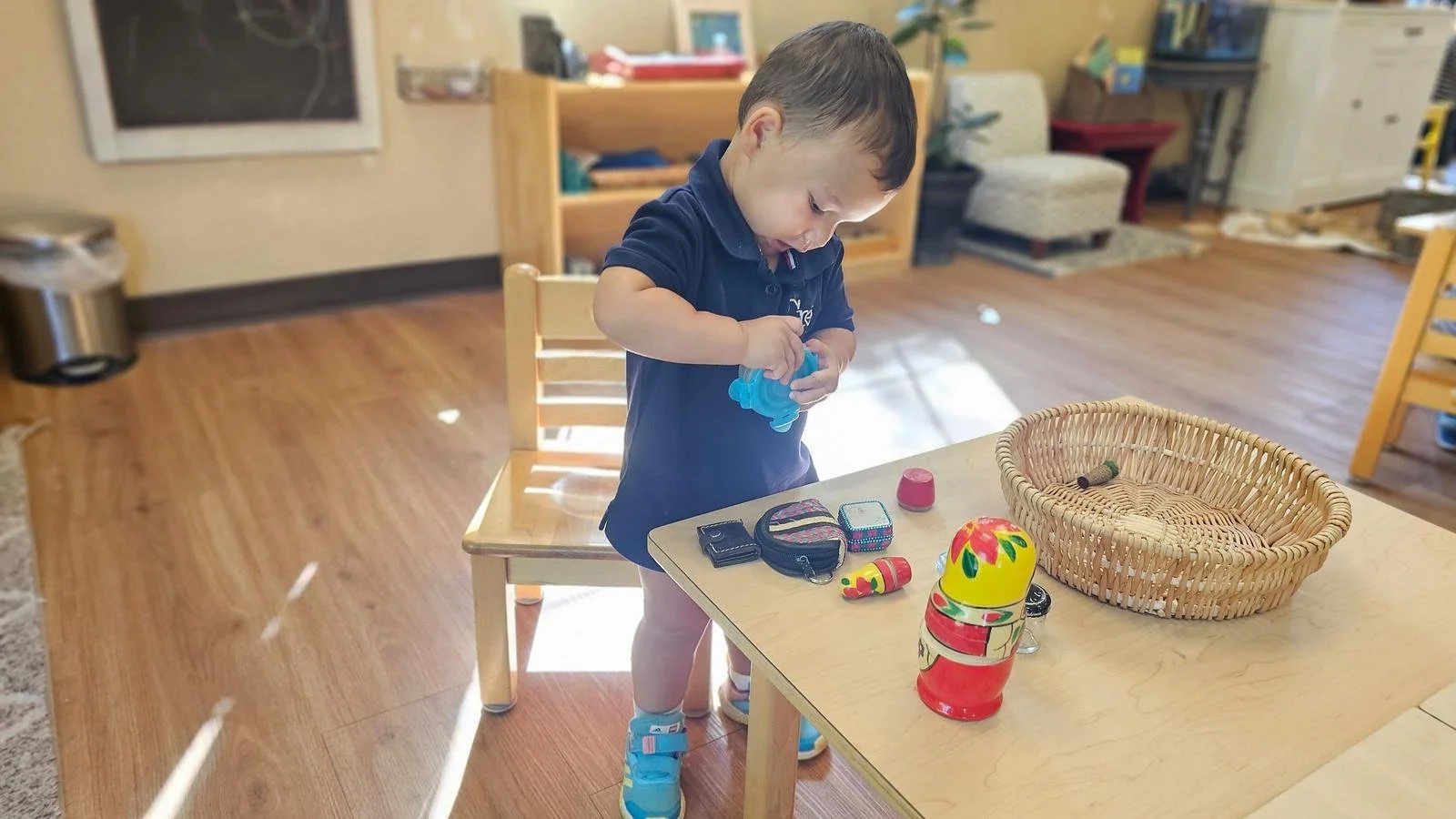 Camden open close basket.jpg