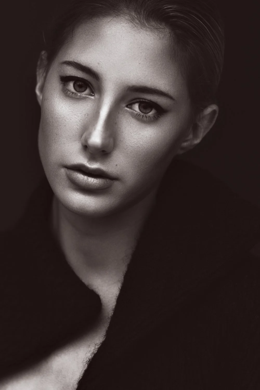 Lily_7298_BW_web.jpg