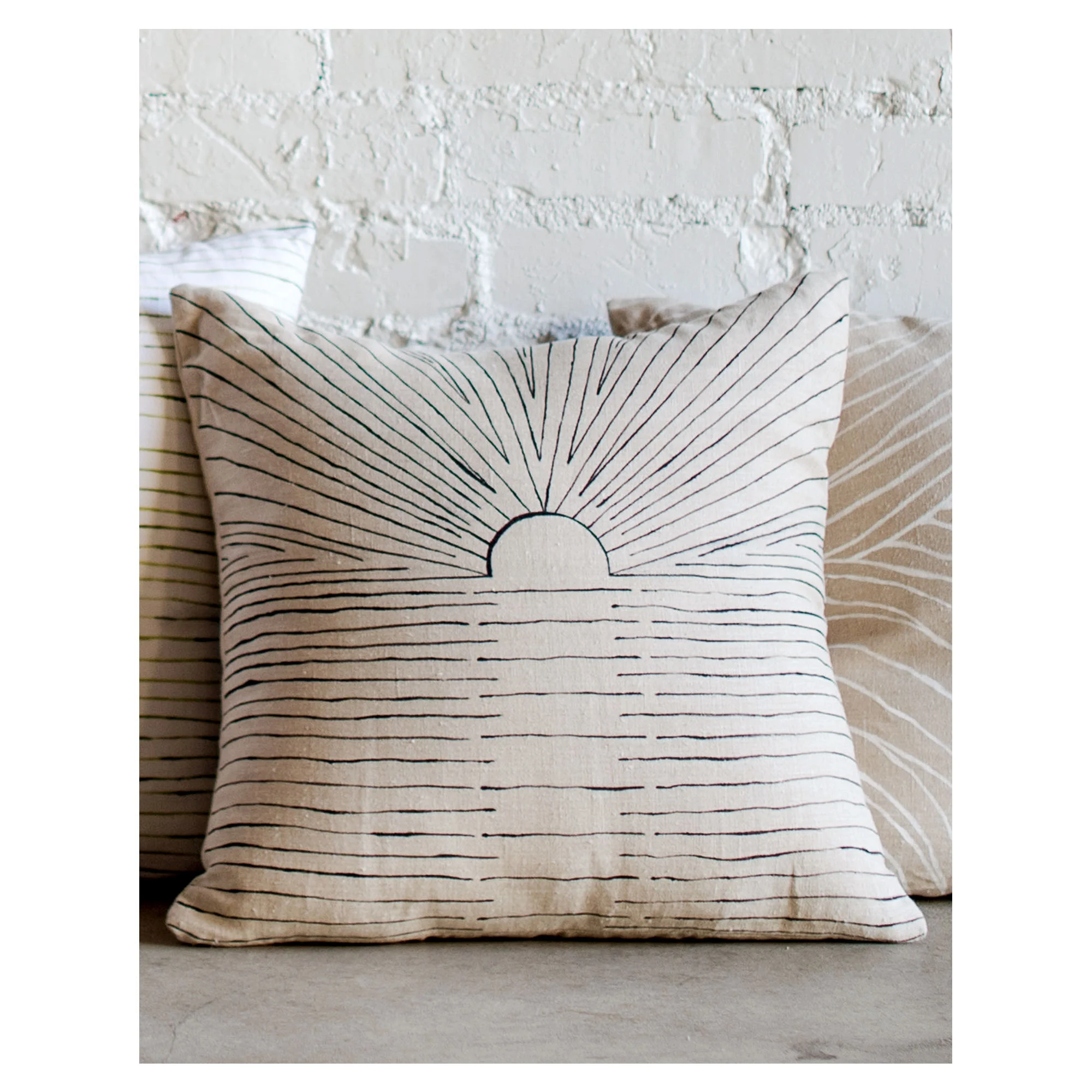 LainaLynn_MemoryKeeper_Pillow2.jpg