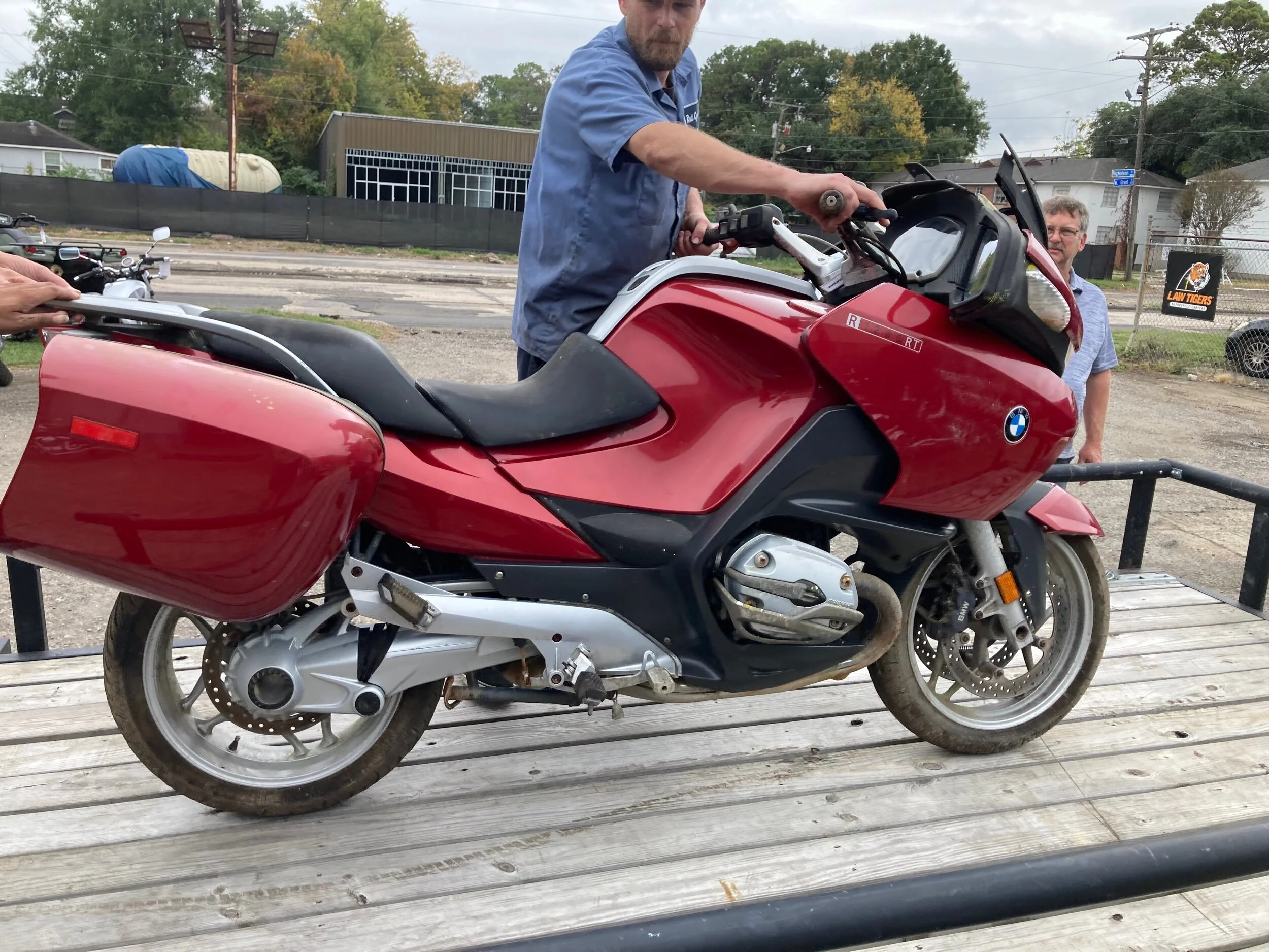 9F93AED8-B18E-4546-BC22-A24D9B2EC16E