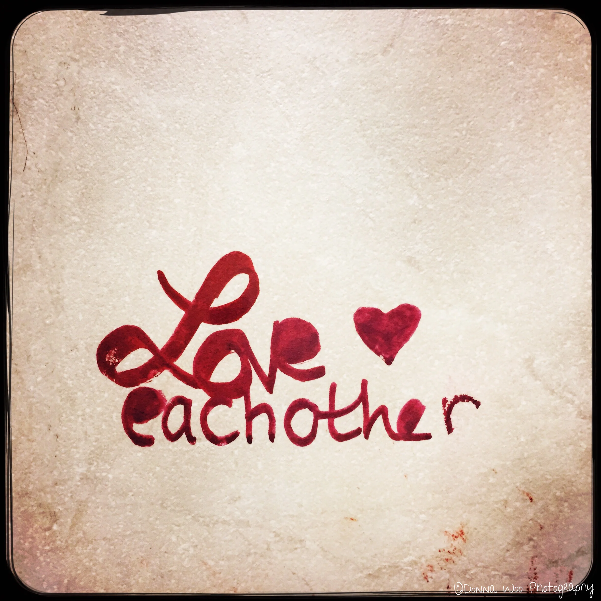  Love each other 