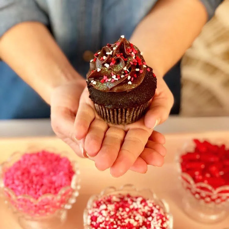 valentines cupcakes.jpg
