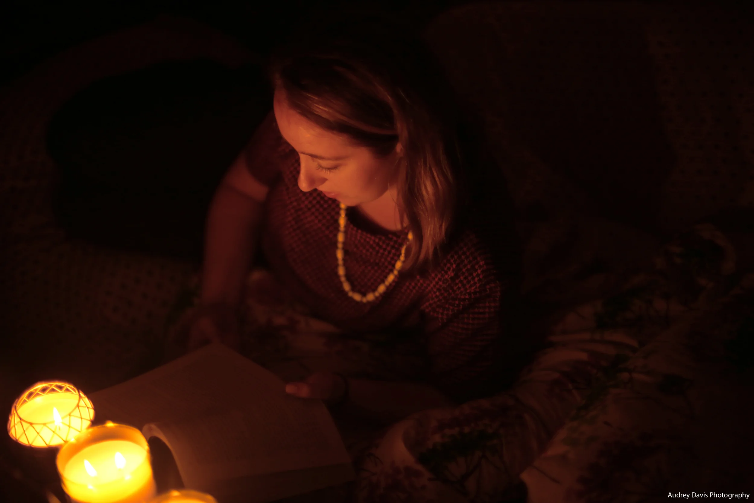 Photo by Audrey Davis of Audrey Davis Photography . You should totally commission her for portraits. I mean, if she can shoot pics this awesome on the fly when the power is out and in crappy lighting, you know she's got talent. 