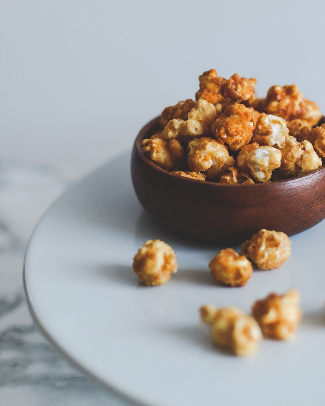 |Salted Caramel Popcorn|⠀⠀⠀⠀⠀⠀⠀⠀⠀
⠀⠀⠀⠀⠀⠀⠀⠀⠀
Our homemade salted caramel popcorn is one of my most favorite snacks we make. Sweet and salty is my weakness, but the toffee/crunchy aspect of it makes it absolutely addicting. ⠀⠀⠀⠀⠀⠀⠀⠀⠀
⠀⠀⠀⠀⠀⠀⠀⠀⠀
It makes