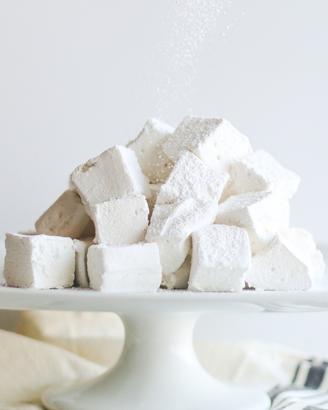 | HOMEMADE MARSHMALLOWS |⠀⠀⠀⠀⠀⠀⠀⠀⠀
I&rsquo;ve been making these no corn syrup marshmallows for a few years now and the excitement is still there each time I cube them and sprinkle on some powder sugar. I cannot wait to sink my teeth into these incred