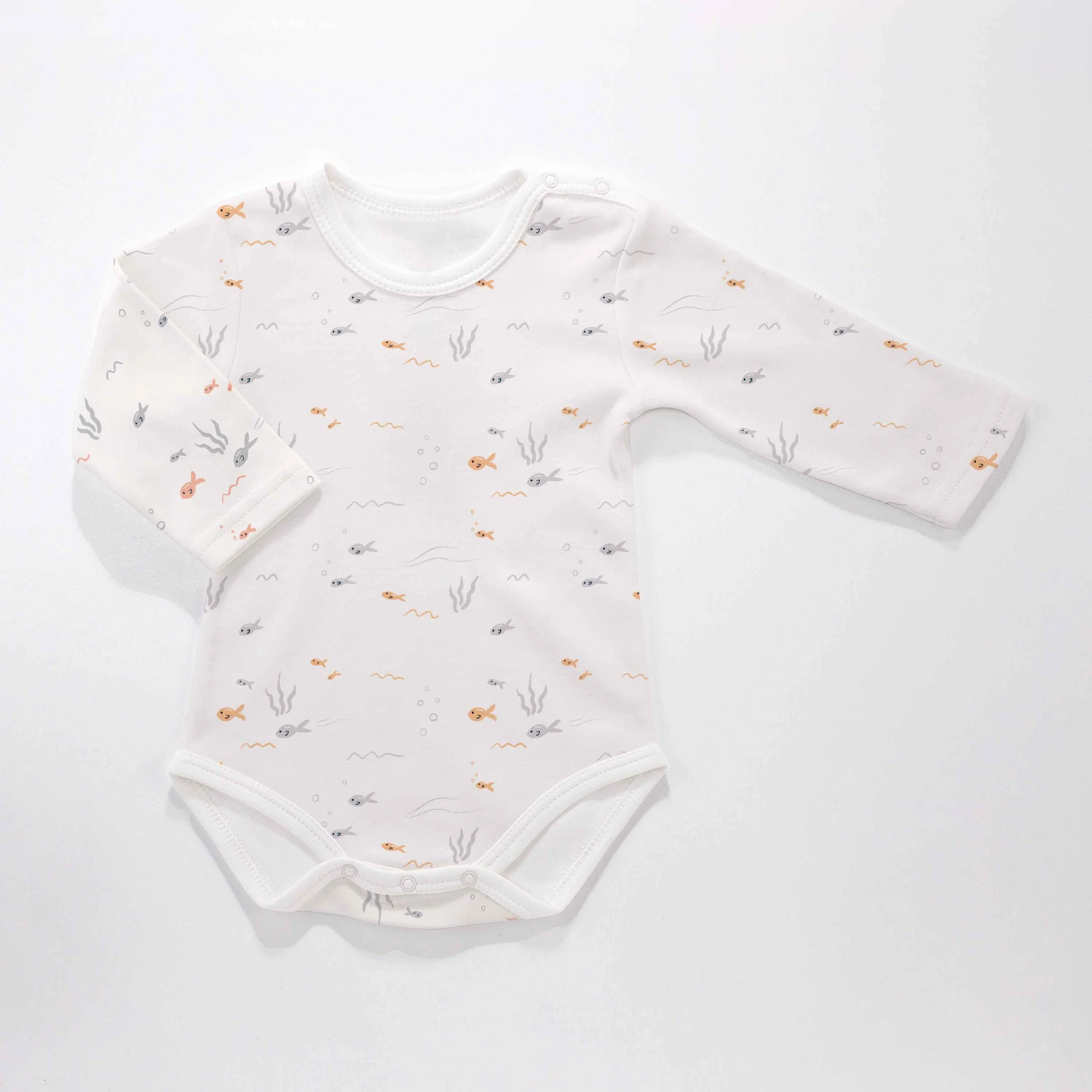 KhanaDesign_BabyFish_MockSQ.jpg
